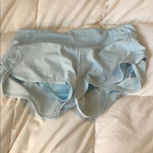 Lululemon speed up shorts 2.5”